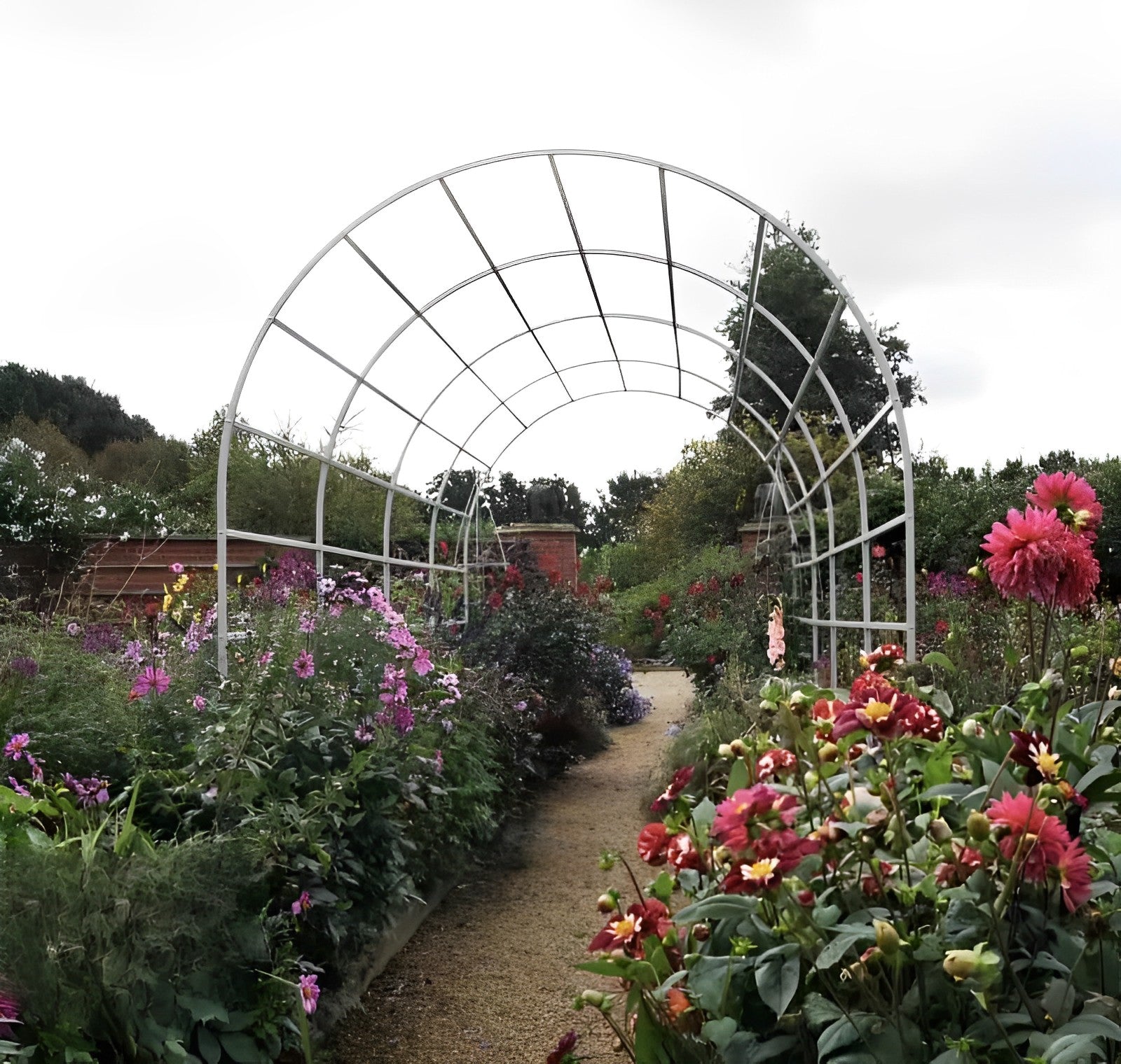 pergola-voutee-pas-cher