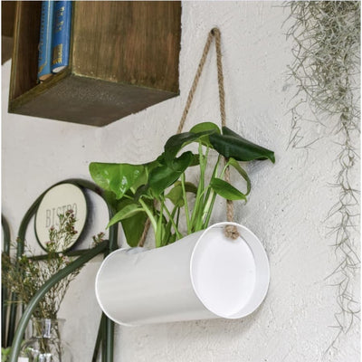 cache pot mural blanc