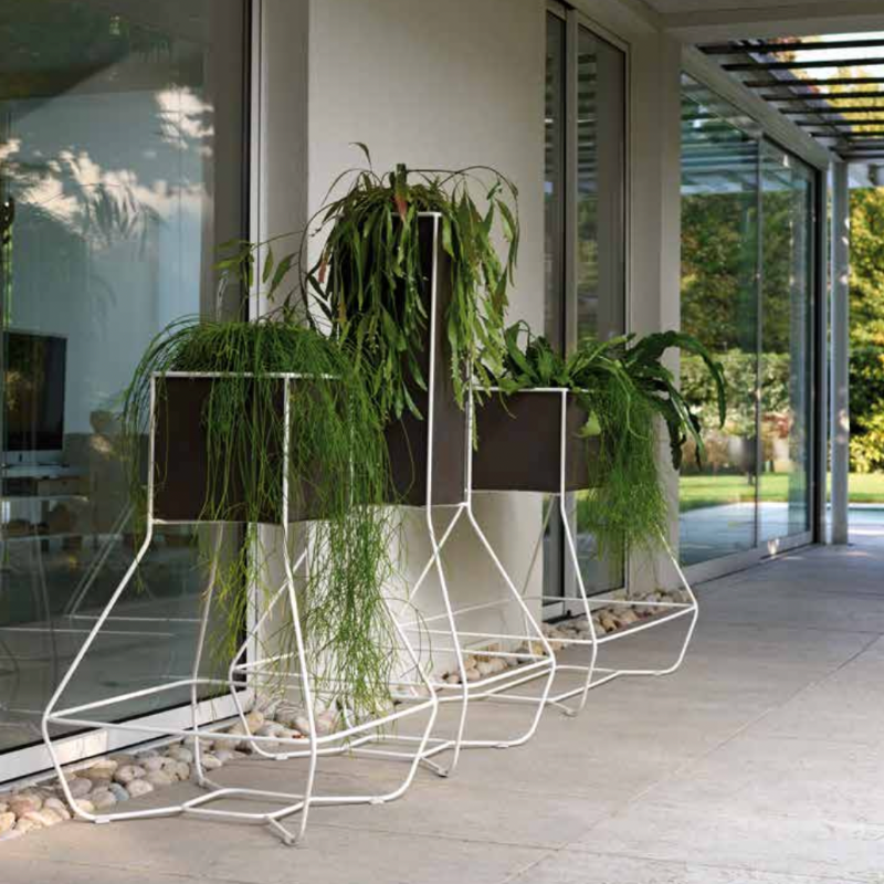 grande-jardiniere-metal-design